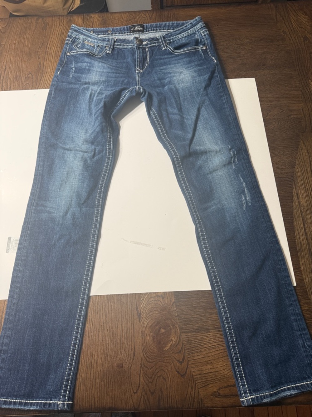 REROCK by Express women Faded Blue Straight-Leg Jeans size 8R skinny Stretch